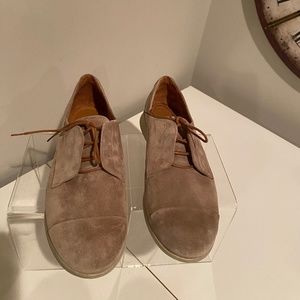 SAMUEL HUBBARD WOMENS OXFORD SHOES LIGHT TAUPE SUEDE 9.5 NEW